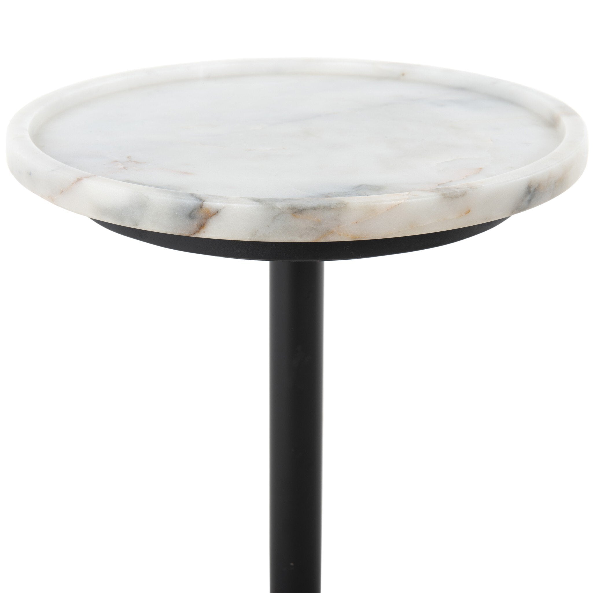 Shop furniture and discover remodeling services in the Schaumburg area. MegMade designs has been featured in Wall Street Journal for their coastal painted furniture home design style. Visit the MegMade store in the Kenilworth - Chicago area.
