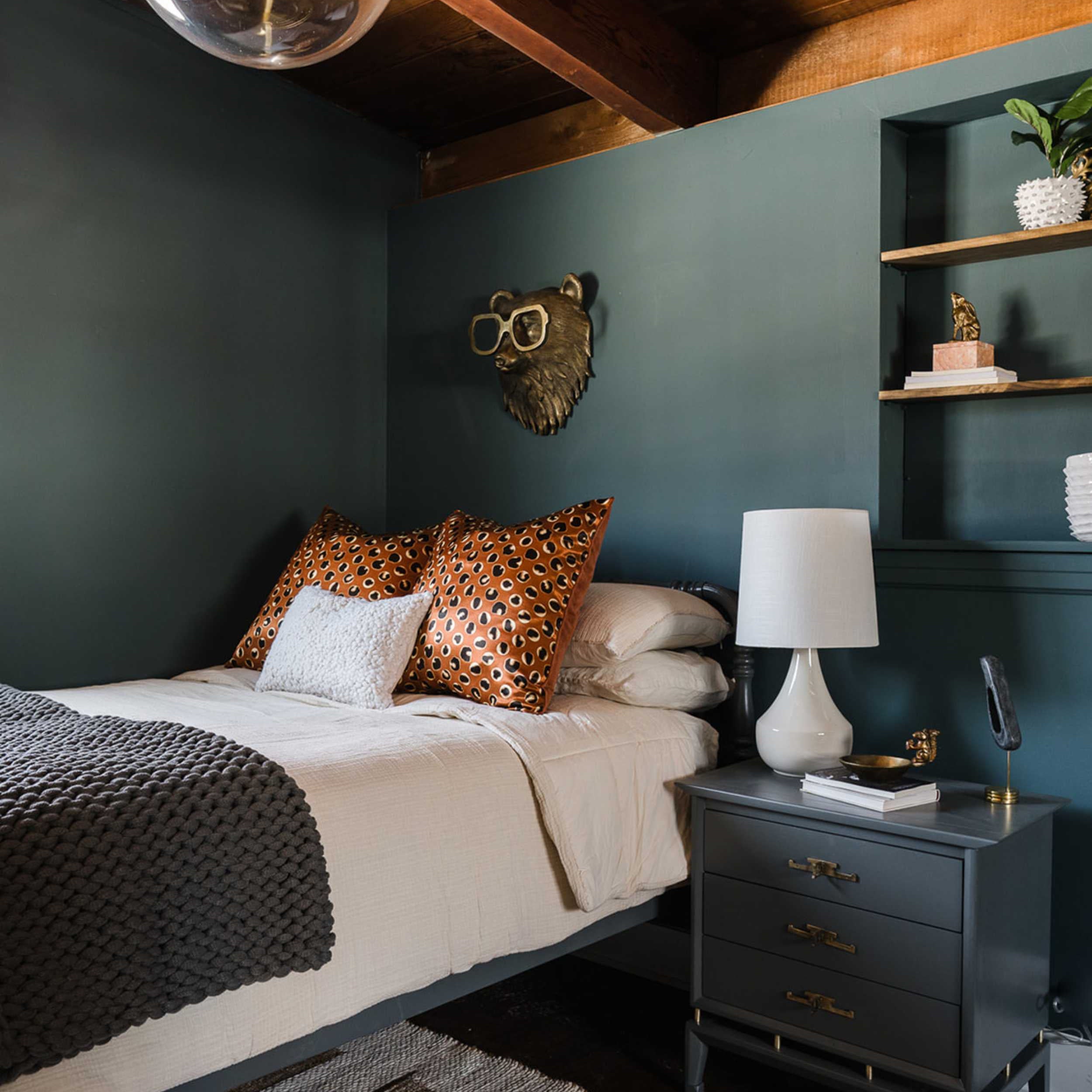 MegMade designed bedroom with moody style 