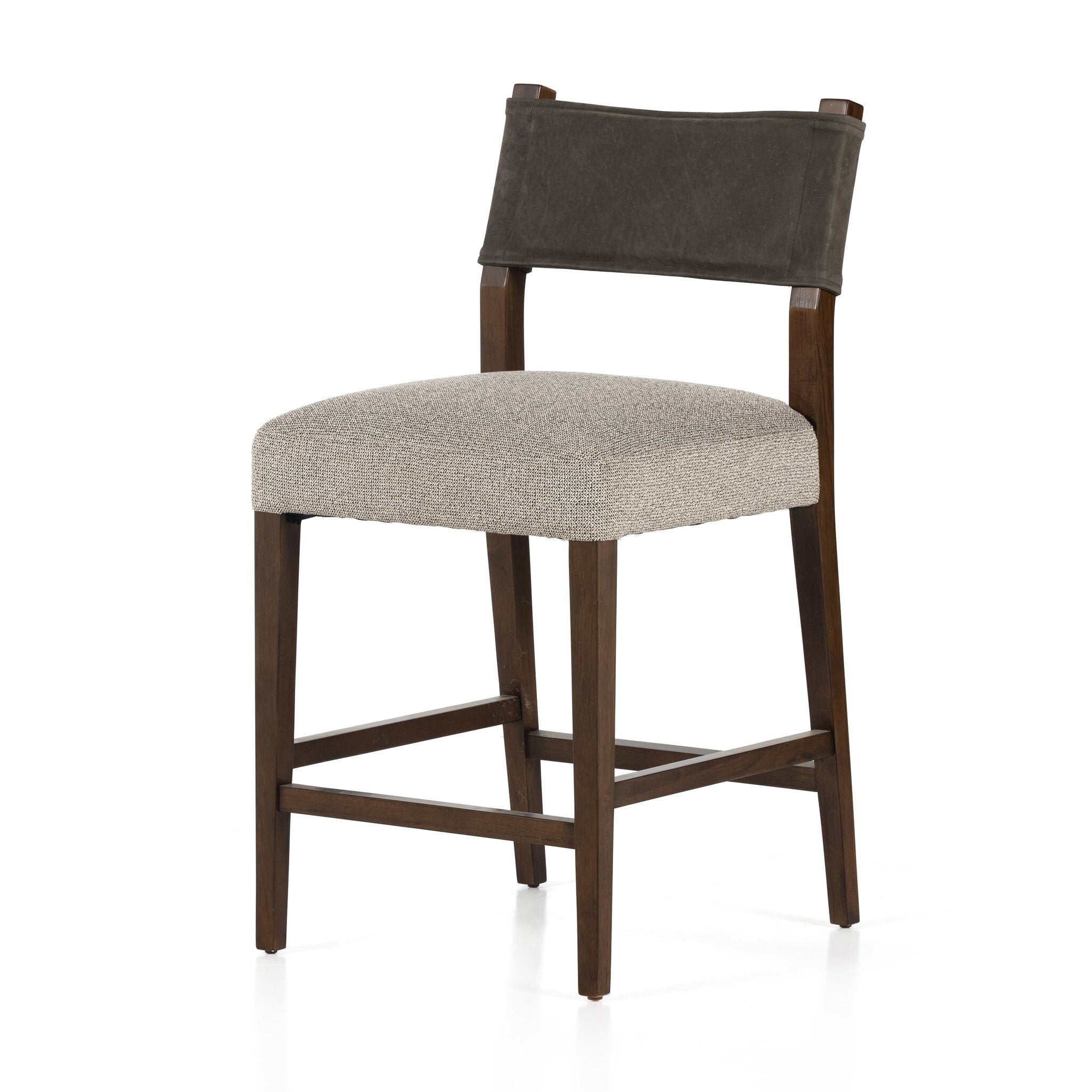 Shop sofas and discover interior design services in the Des Moines area. MegMade designs has been featured in Northwest Indiana Times for their cottage painted furniture home design style. Visit the MegMade store in the Lake Bluff - Chicago area.