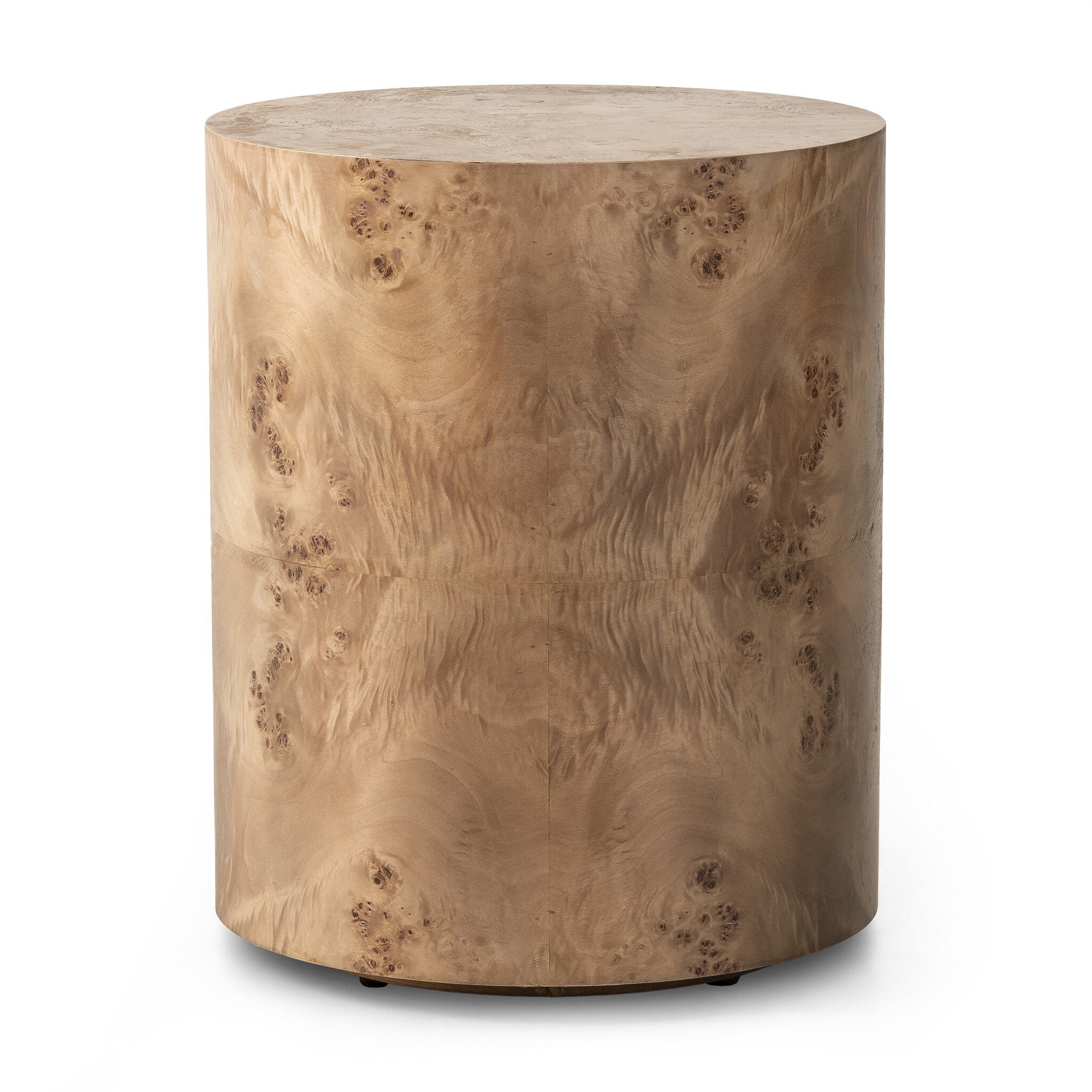 Shop furniture and discover new construction services in the Lincoln Park area. MegMade designs has been featured in Wall Street Journal for their lacquered mid-century modern home design style. Visit the MegMade store in the Streeterville - Chicago area.