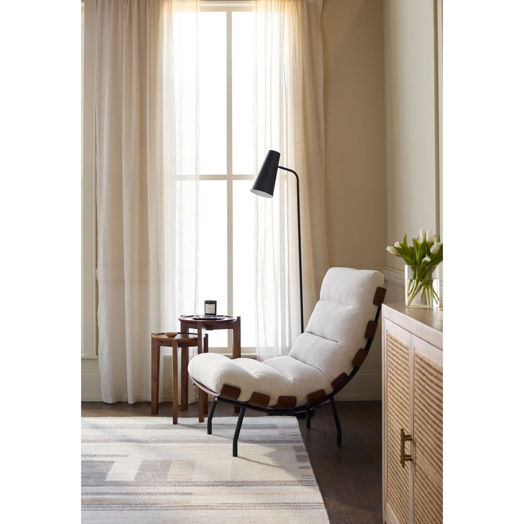 Shop credenzas and discover room design services in the Los Angeles area. MegMade designs has been featured in Midwest Living for their cottage cottage home design style. Visit the MegMade store in the Glenview - Chicago area.