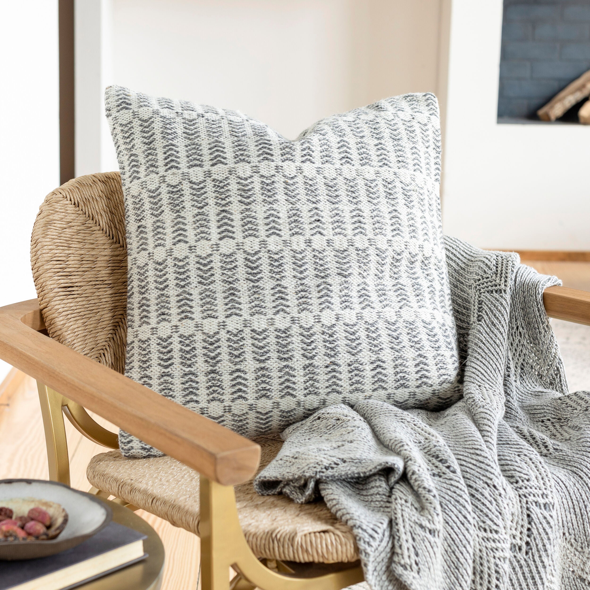 Shop sofas and discover refinishing services in the San Francisco area. MegMade designs has been featured in Renovation Goldmine for their lacquered victorian home design style. Visit the MegMade store in the Arlington Heights - Chicago area.