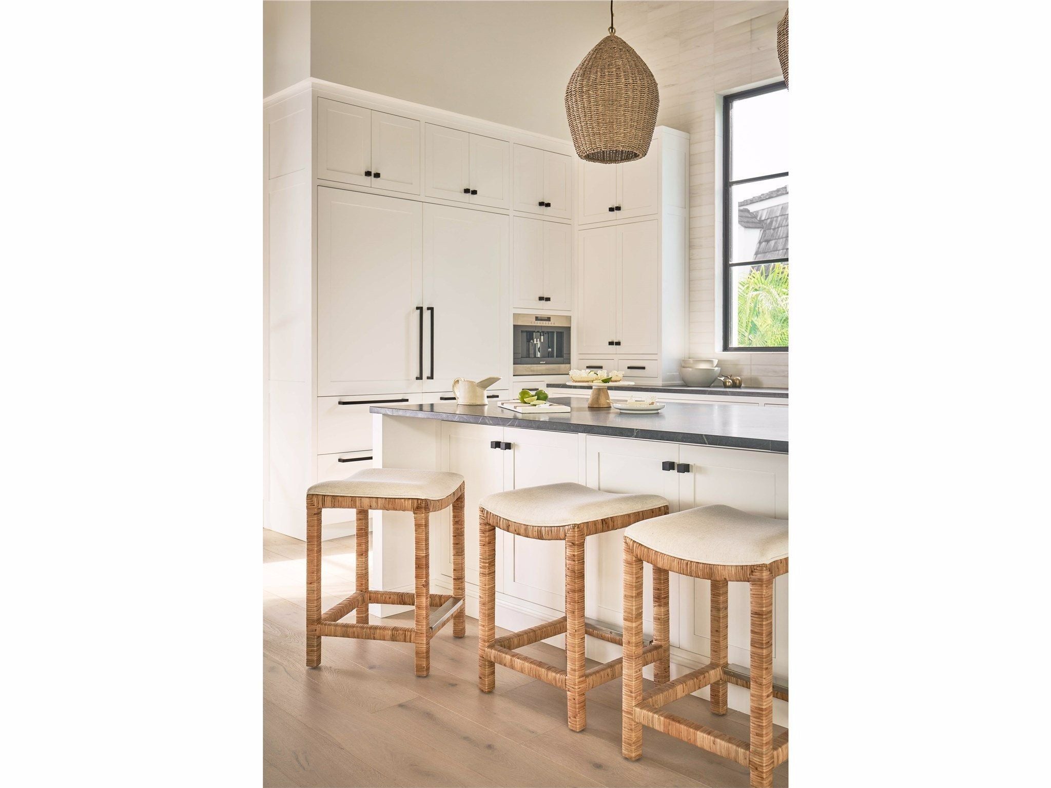 Shop furniture and discover interior design services in the Charleston area. MegMade designs has been featured in HGTV television for their high end cape cod home design style. Visit the MegMade store in the Lincoln Park - Chicago area.