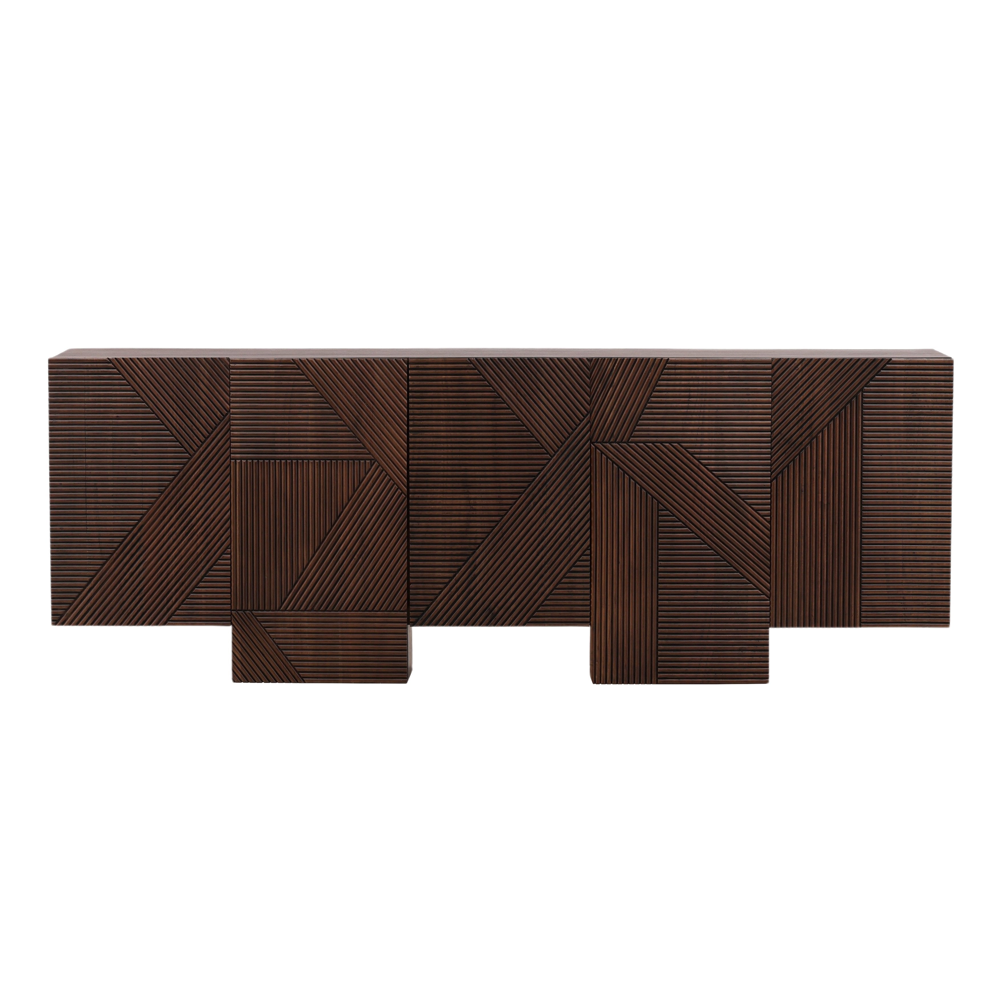 Shop cabinets and discover remodeling services in the Washington DC area. MegMade designs has been featured in HGTV television for their transitional before / after home design style. Visit the MegMade store in the New Buffalo - Chicago area.