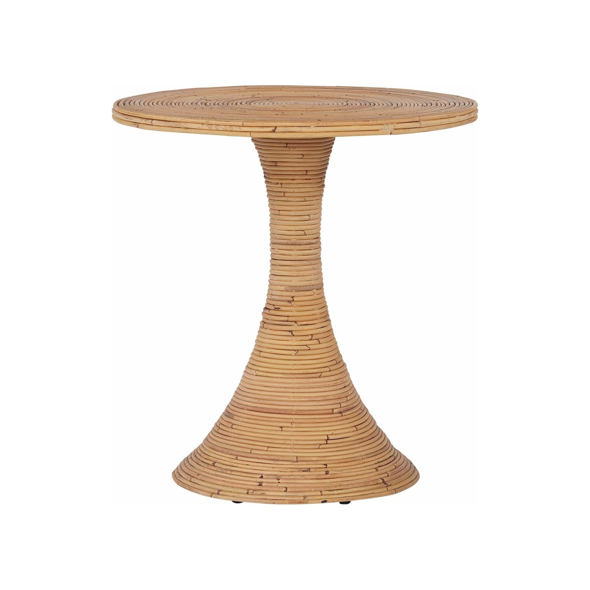 Shop furniture and discover interior design services in the New York City area. MegMade designs has been featured in Wall Street Journal for their granny chic cape cod home design style. Visit the MegMade store in the West Town - Chicago area.